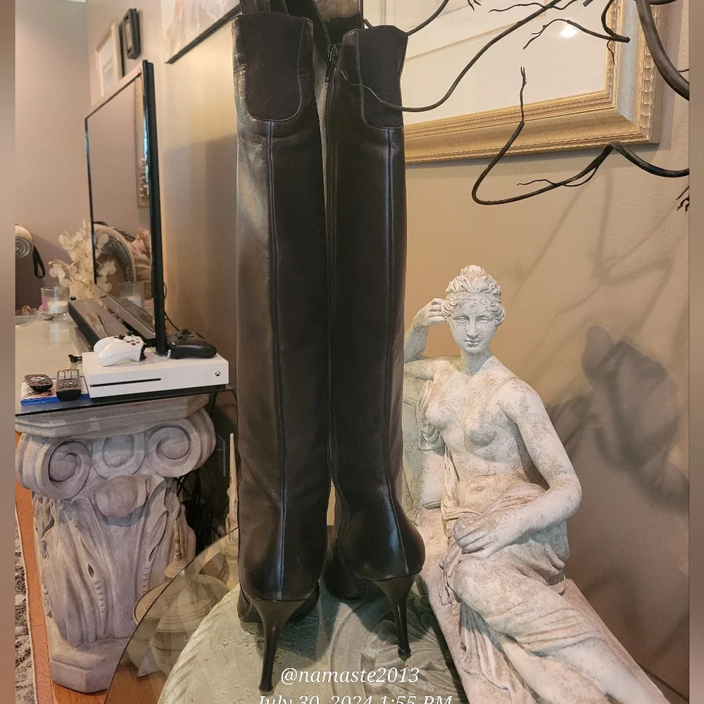 Stuart Weitzman stuart weitzman